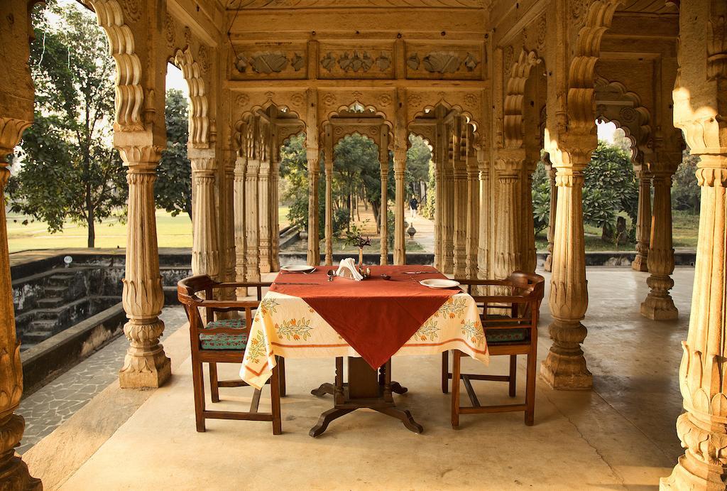 Neemrana'S - Deo Bagh Hotel Gwalior Exterior photo