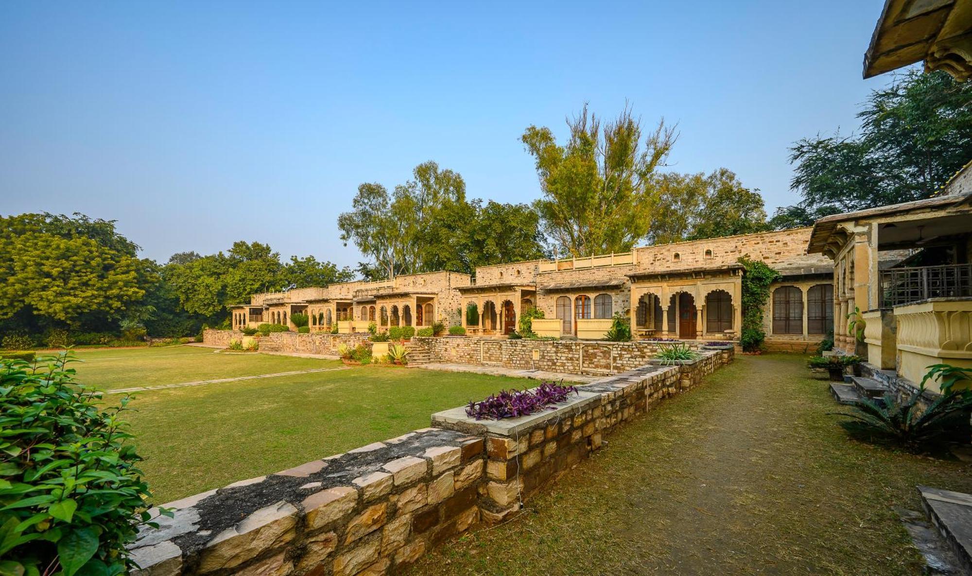 Neemrana'S - Deo Bagh Hotel Gwalior Exterior photo